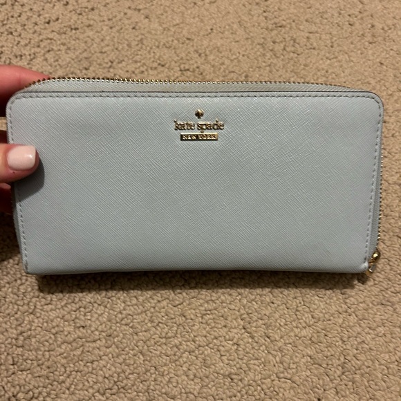 Kate spade wallet - Picture 1 of 3